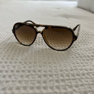 Ray-ban RB4125 tortoise aviator sunglasses